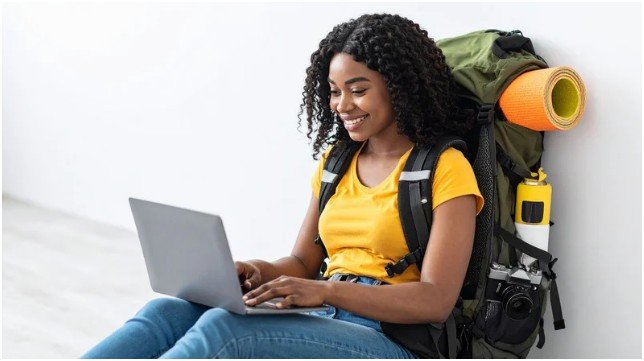 How do I stay organized while traveling city to city?