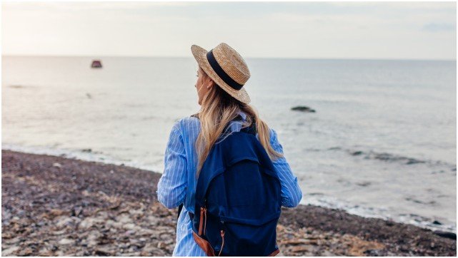 What mindset shifts helped me adopt peaceful travel mindset habits?