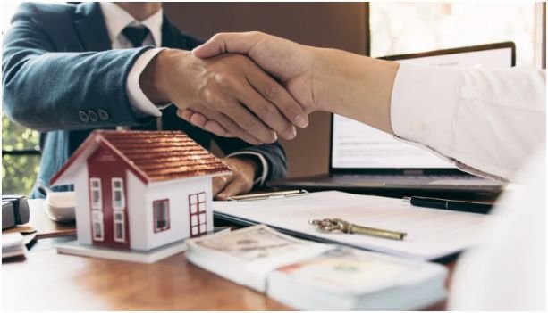 The Role of real estate courses in Dubai in Career Development