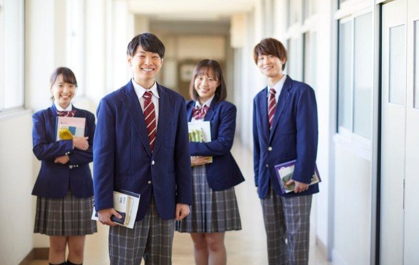 7 Things Students Schedule During School Breaks
