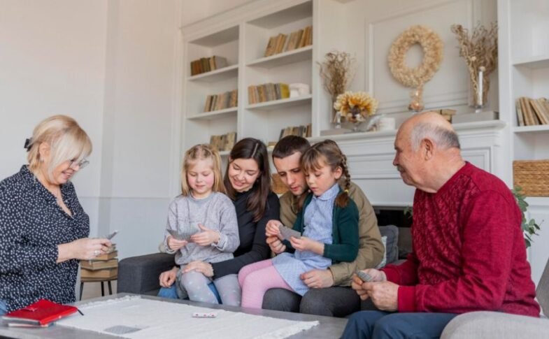 Building a Care Plan for Aging Parents: A Complete Family Guide for Support