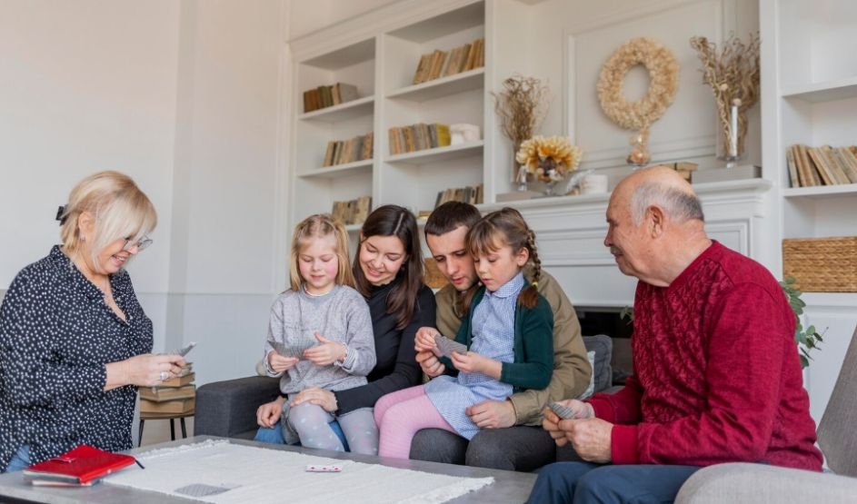 Building a Care Plan for Aging Parents: A Complete Family Guide for Support